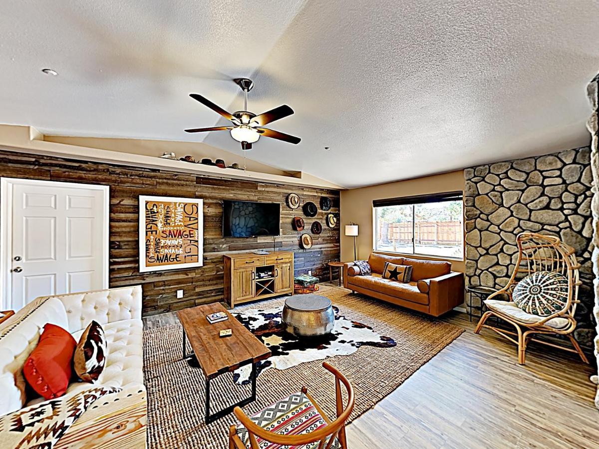 Rawhide Ranch - Walk To Pappy And Harriet'S With Hot Tub! Home Yucca Valley Exterior photo